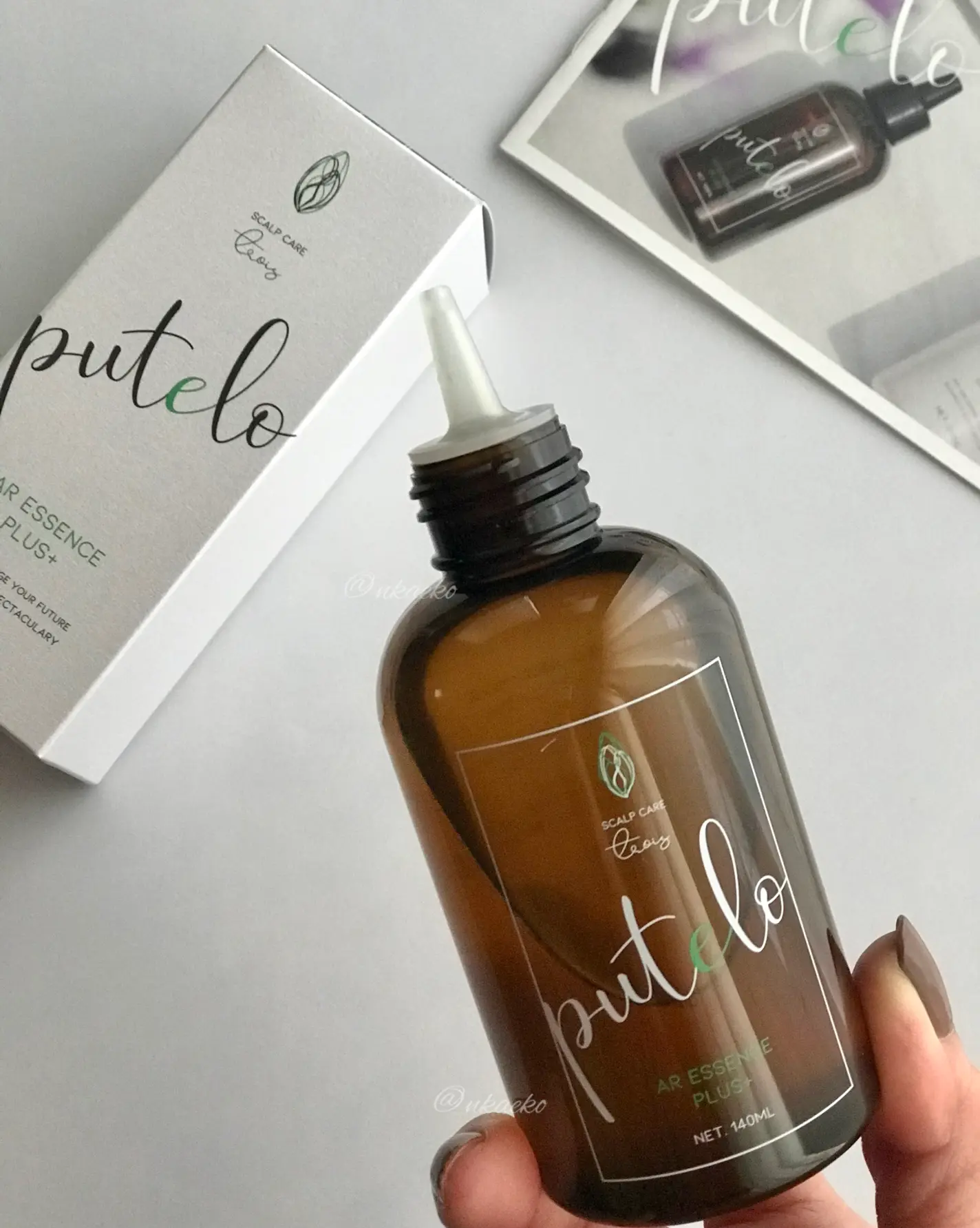 Nghệ thuật phục hồi tóc rụng và liệu trình kích thích mọc tóc chuẩn thượng lưu từ Nhật Bản.