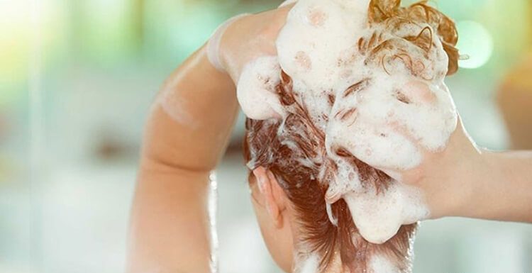Chăm sóc tóc đúng cách và bổ sung dinh dưỡng giúp tóc mọc nhanh, chắc khoẻ