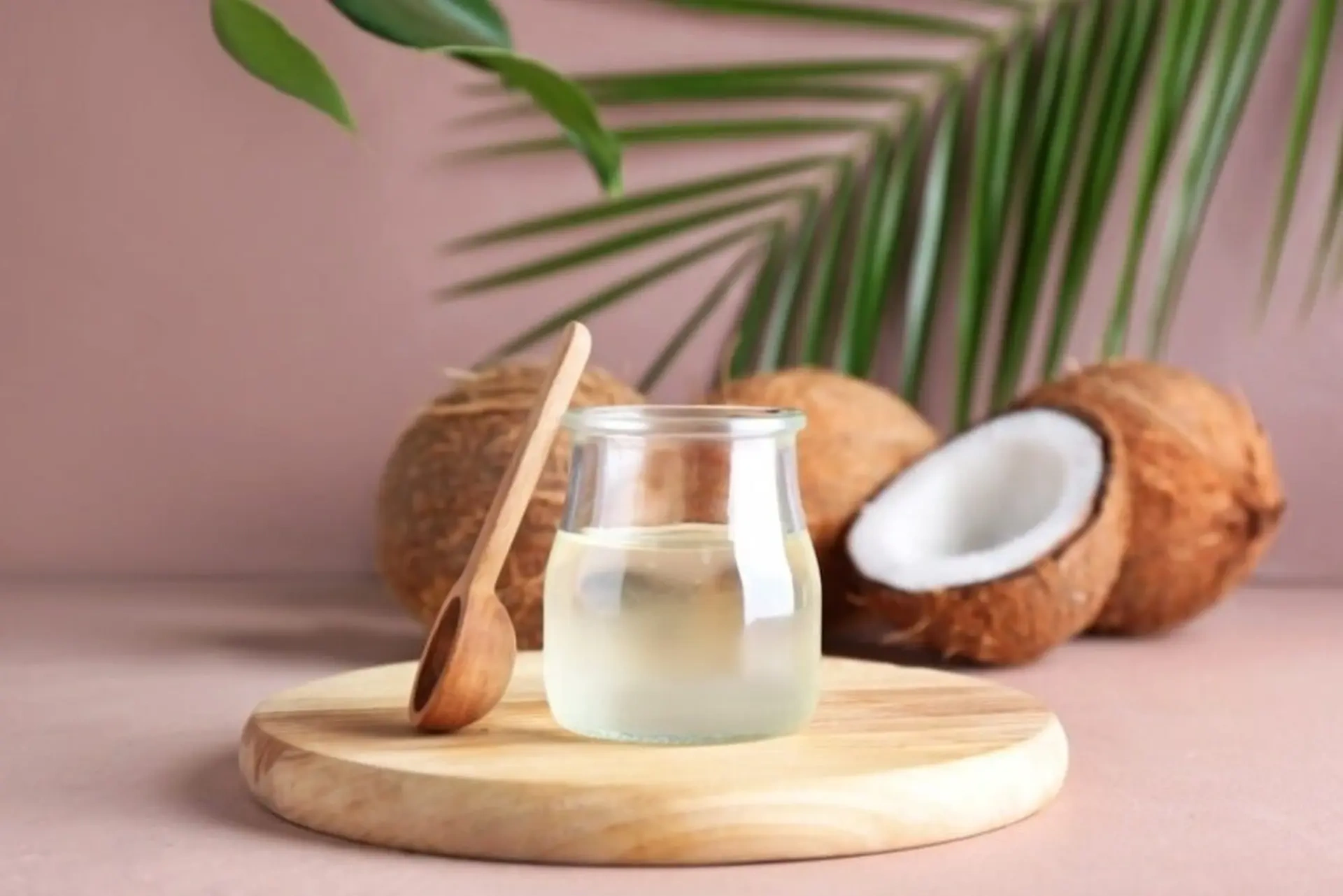 tác dụng của dầu dừa với tóc