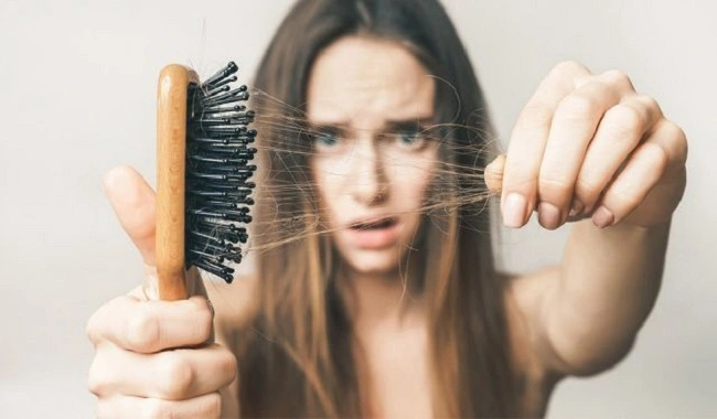 7 cách trị rụng tóc tại nhà hiệu quả, dễ áp dụng